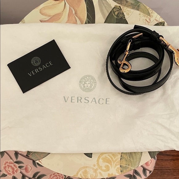 Versace La Greca Bucket Bag - Picture 10 of 11